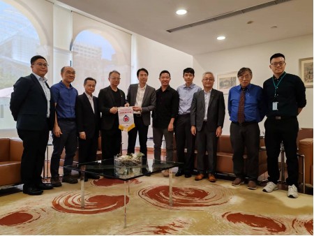 2024 年 7 月 5 日到訪澳門贈書